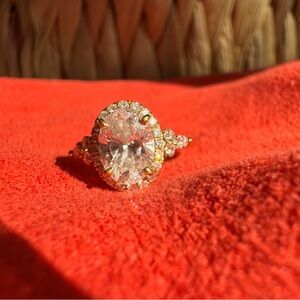 Elegant Gold and Silver Women's Ring